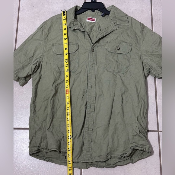 Wrangler Men Green Khaki Button Down Short‎ Sleeve Shirt size L. - Picture 6 of 7